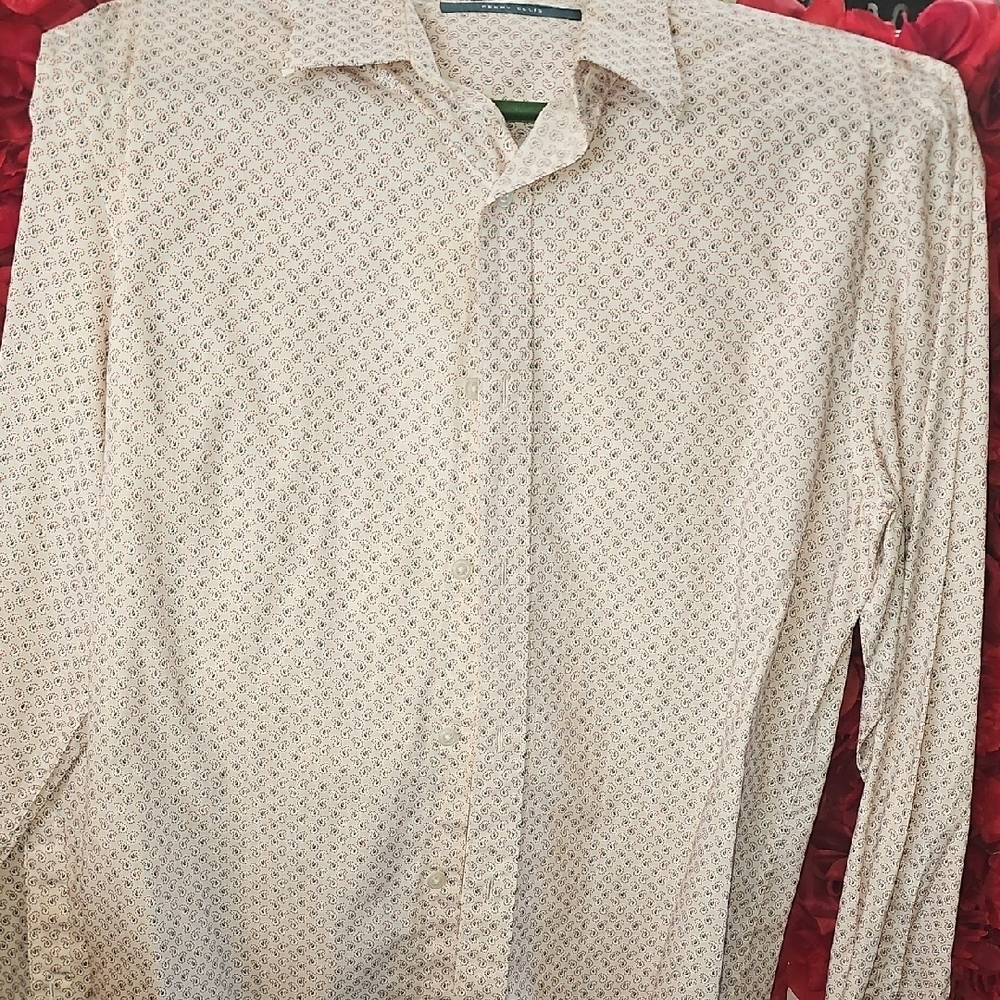 Perry Ellis Cream/Red Patterned Dress Shirt Size Medium LIKE NEW